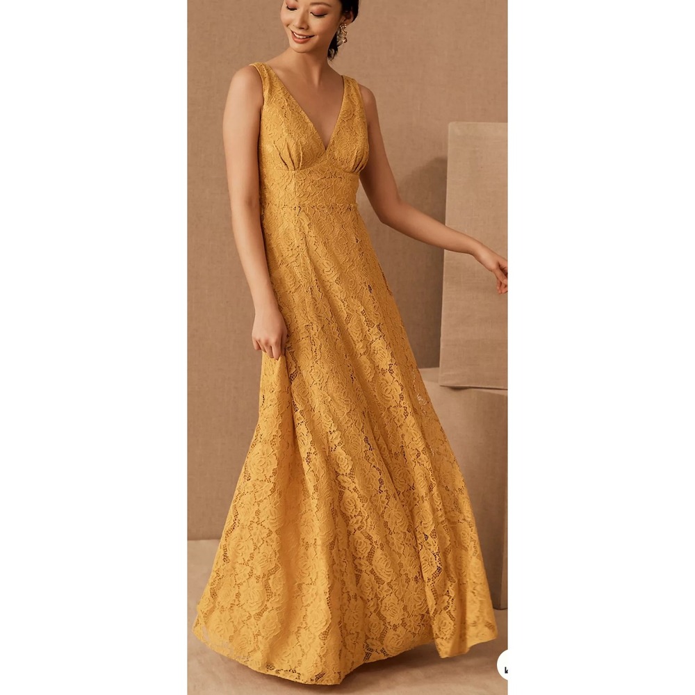 WB2 Fame and Partners Yellow Lace Maxi Dress V Neck Sleeveless Formal New size 4